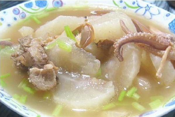 魷魚乾蘿蔔湯