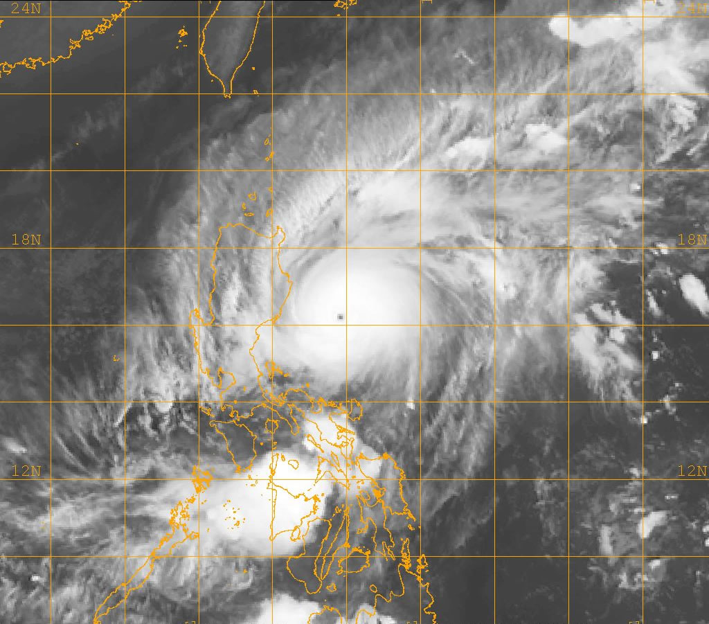 颱風飛燕於11月10日達到最高強度