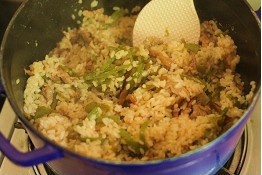 青椒榨菜肉絲煲仔飯