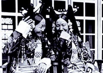舊西藏貴族婦女