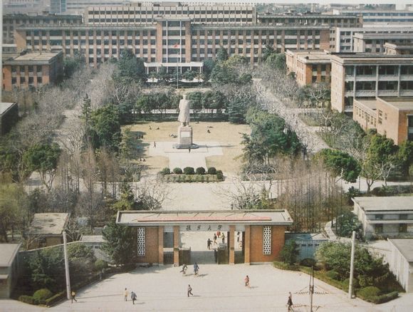 復旦大學