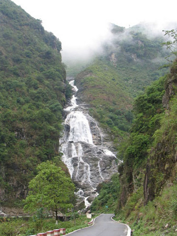 哀勞山風景區