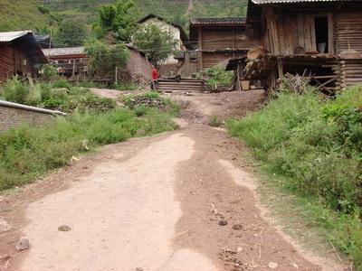 蘭坪白族普米族自治縣兔峨鄉江末村進村道路