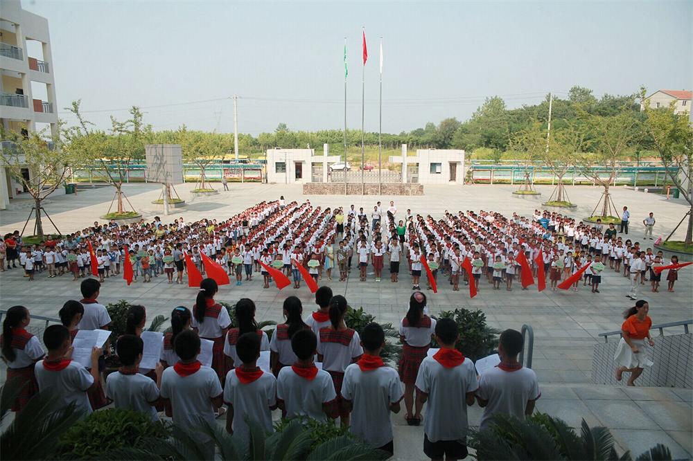 華中師範大學附屬梧桐湖學校