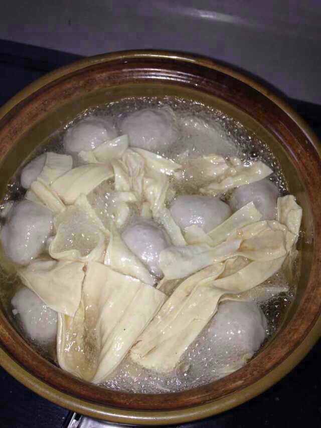 丸子腐竹湯