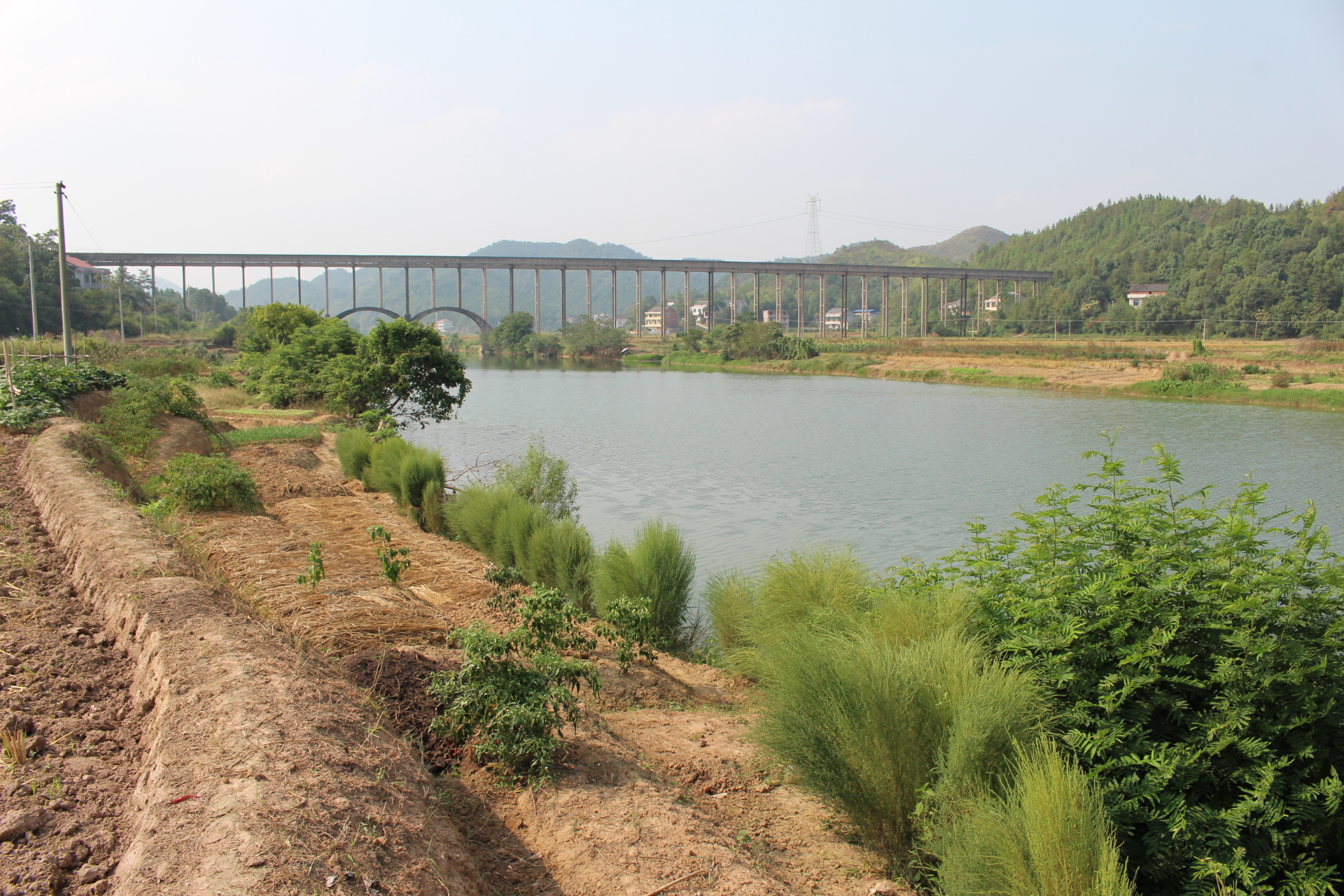 跨蒸水渡槽