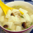 平菇豆腐湯