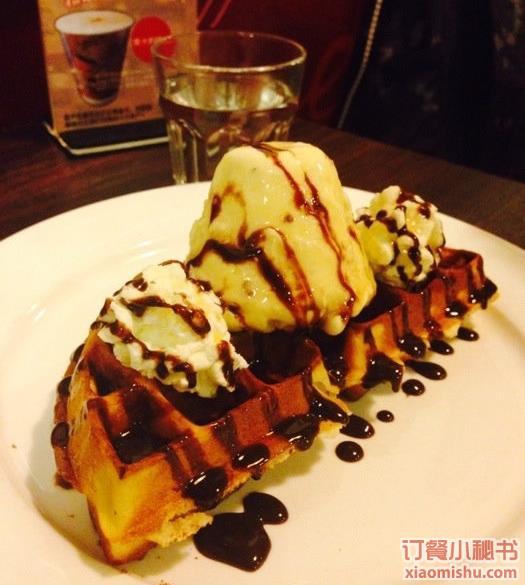 彎月waffle