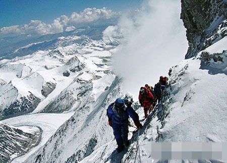 10·15尼泊爾喜馬拉雅山麓雪崩事故