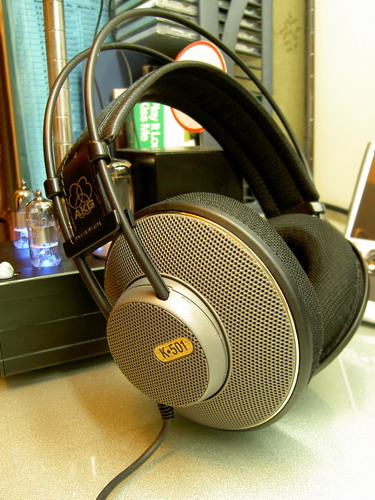 akg k501