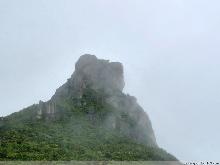 首石凝雲