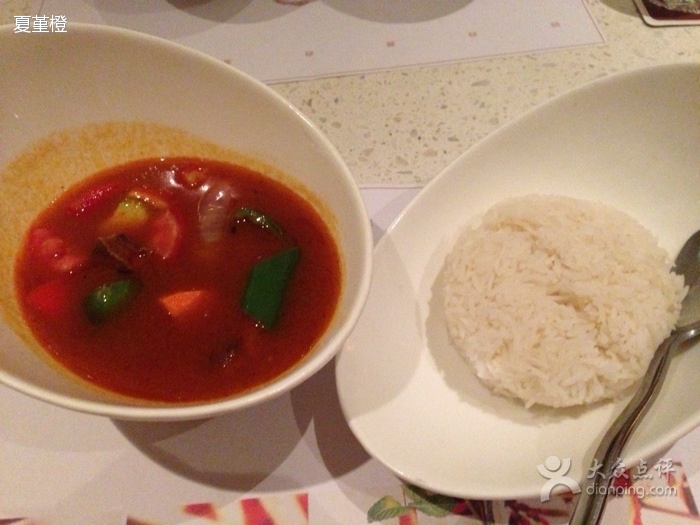 泰式酸辣牛肉跟飯