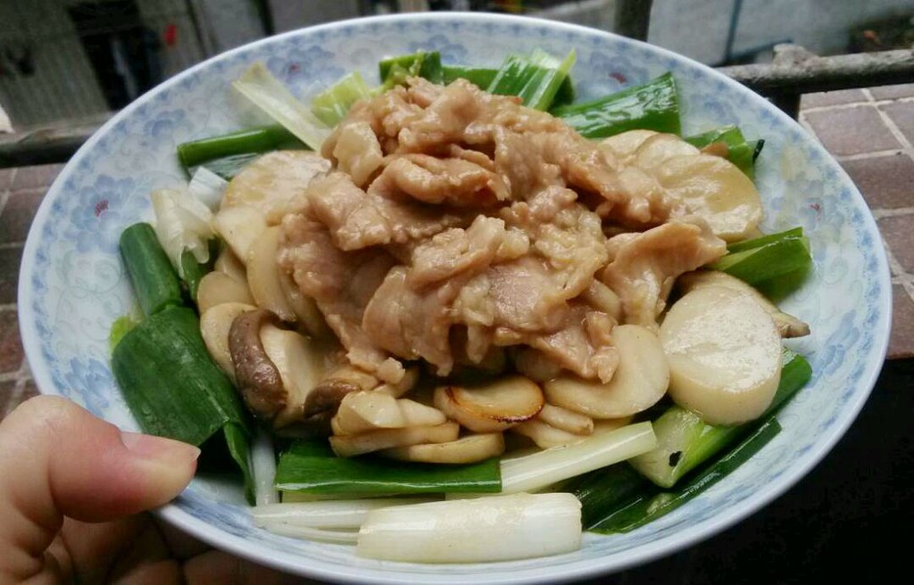 鮑魚菇炒肉片