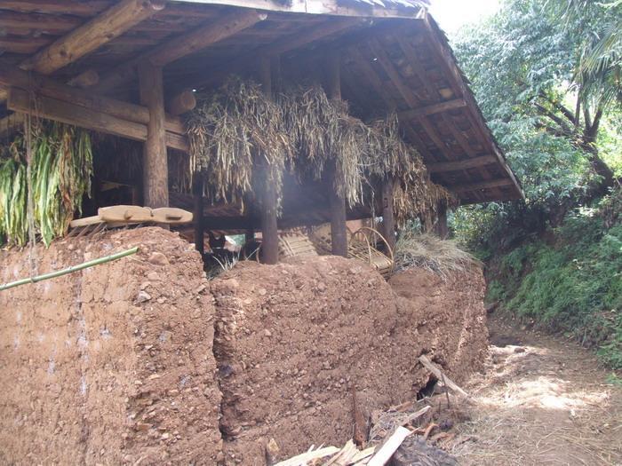 麥凹村(雲南宣威市務德鎮下轄村)