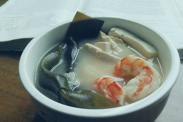 海帶豆腐鮮蝦清湯
