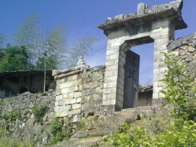 石龍山雲隱寺