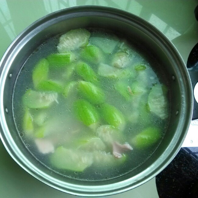 水瓜瘦肉湯