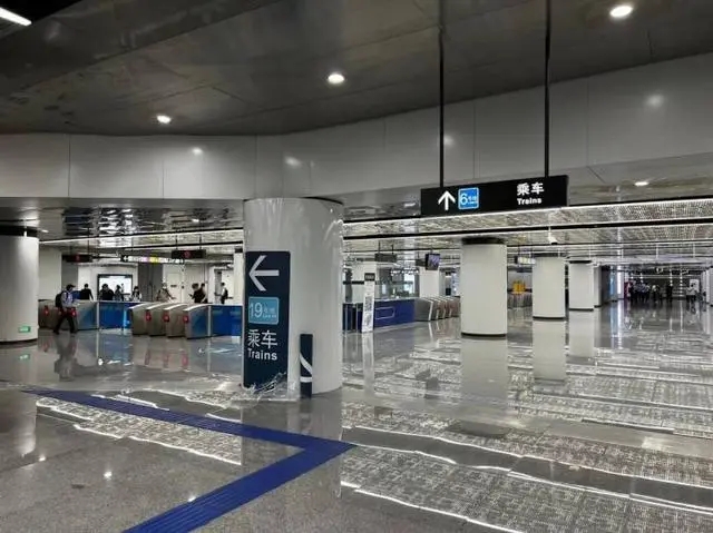 火車東站（東廣場）站
