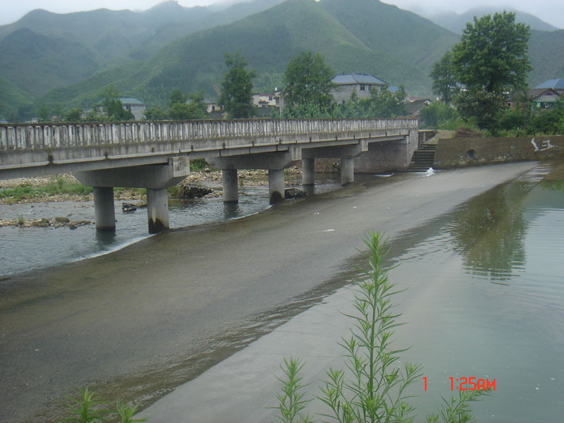 依地三自然村