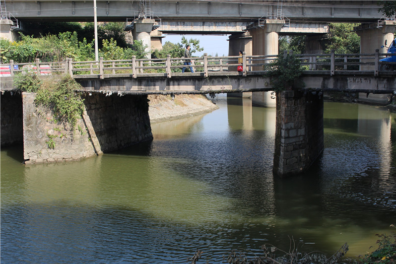 御龍橋