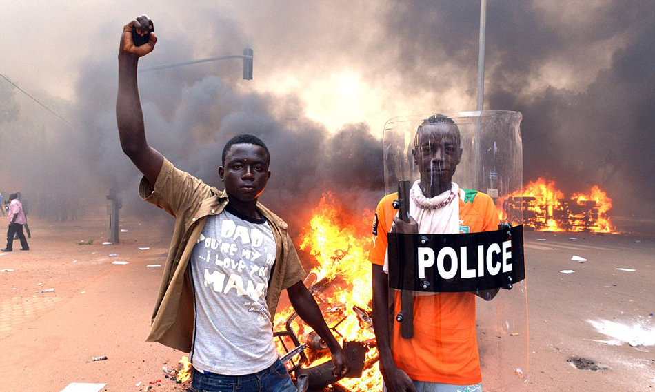 西非布吉納法索政變