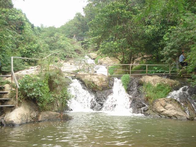 小石船山谷樂園