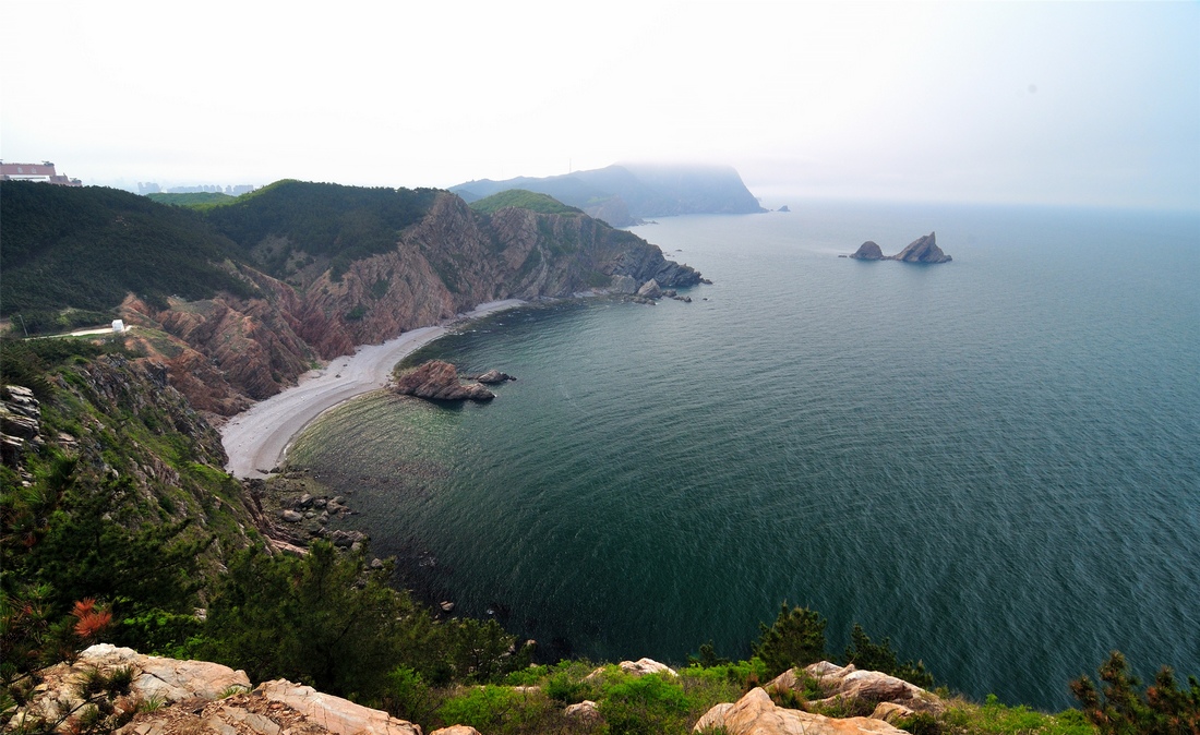 芝罘島的海蝕地形