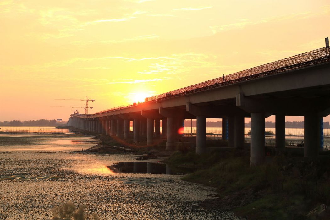 城西湖大橋(霍邱城西湖特大橋)