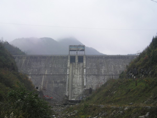 鎖金山水電站