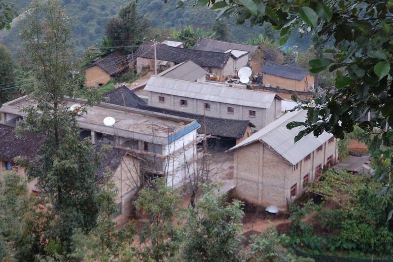 康明村(雲南省臨滄市鳳慶縣三岔河鎮下轄村)