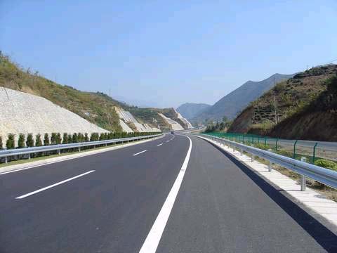 山東省化馬灣至臨沂高速公路