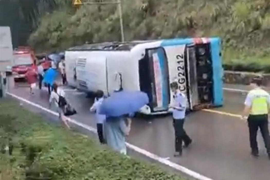 8·7溫州客車側翻事故