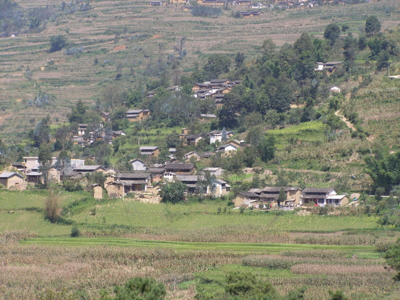 雙龍潭村(雲南富源縣中安鎮下轄村)