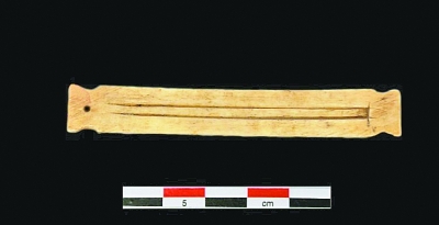 石峁遺址骨制口弦琴