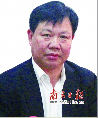 馮小平(顧問師)