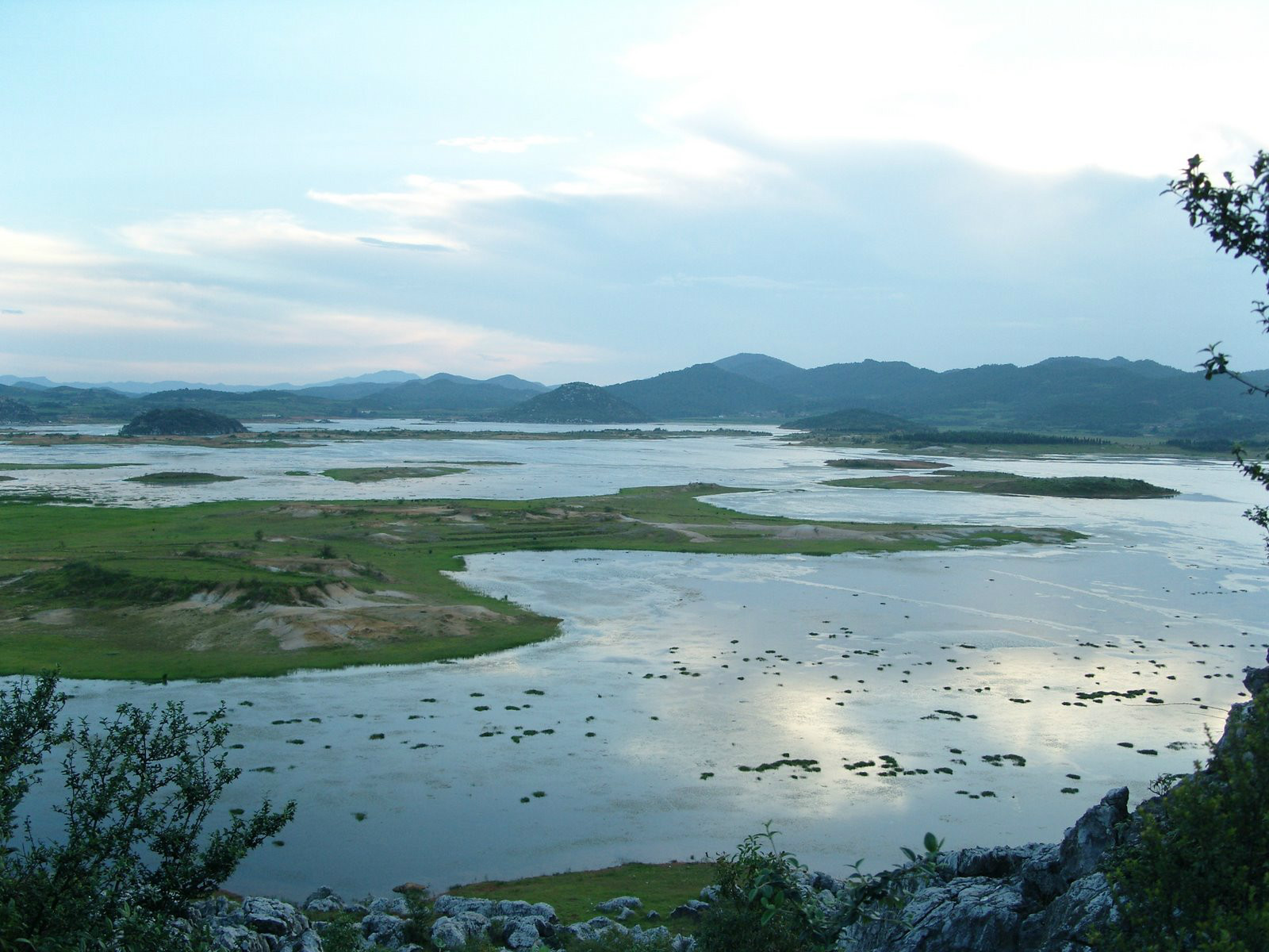 雲南霑益海峰濕地