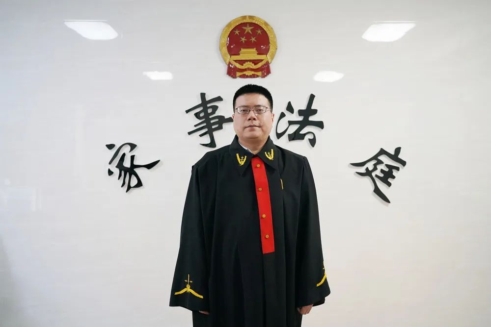 張琛(黑龍江省哈爾濱市南崗區人民法院家事少年審判庭原副庭長)