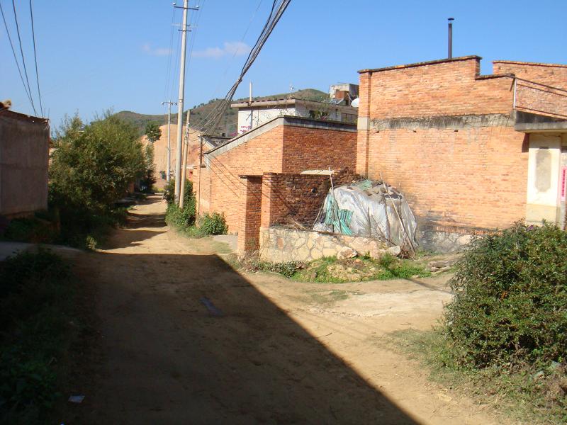 米總村道路