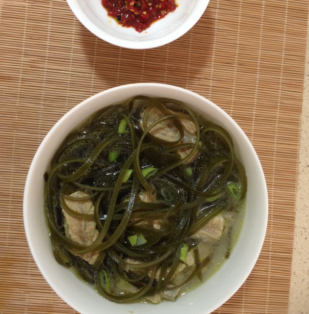 帶絲排骨湯