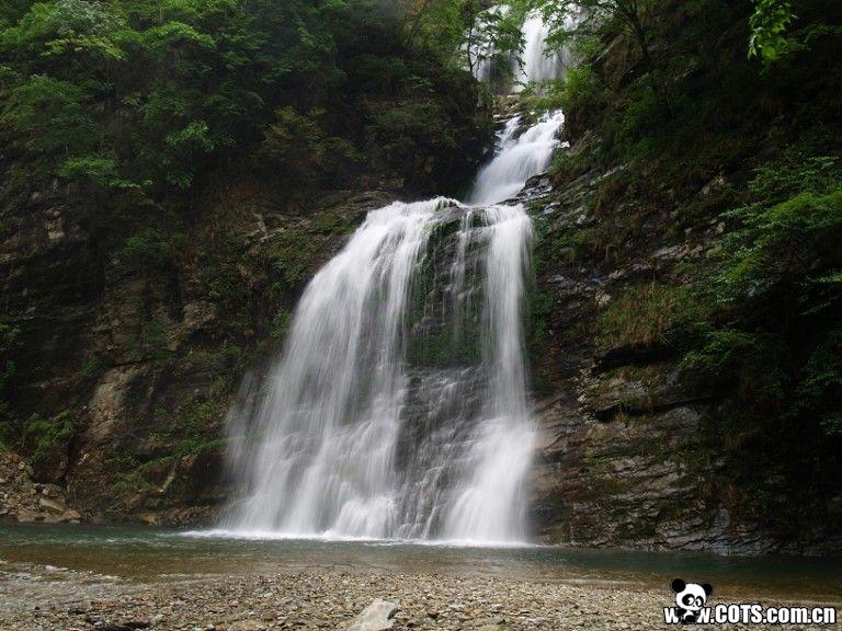 響水岩瀑布