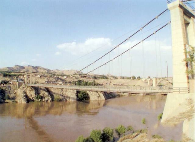 青白石黃河吊橋