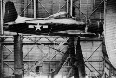 F8F-1 在NACA Ames 風洞進行全尺寸吹風測試