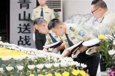 馮垚(重慶市交通行政執法總隊原隊員)