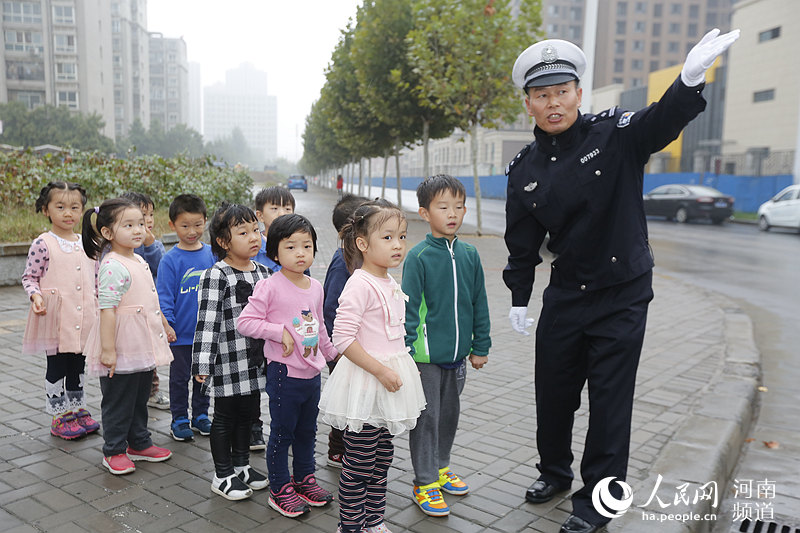 楊華民(鄭州交警)