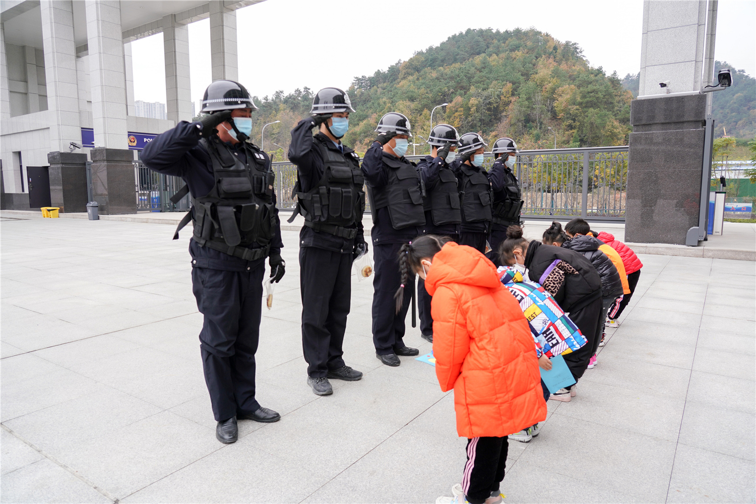 十堰市漢江實驗學校