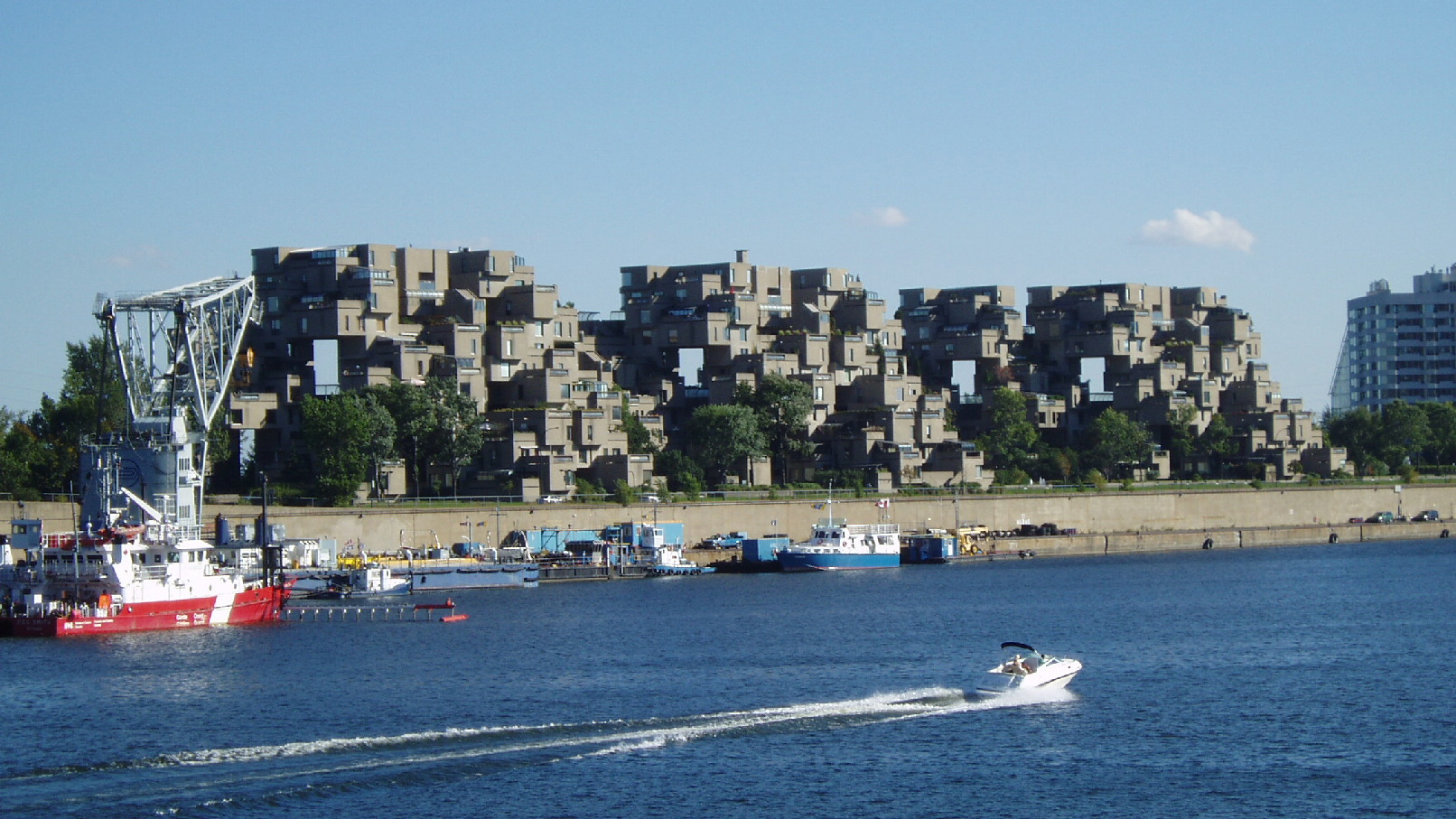 Habitat 67全景