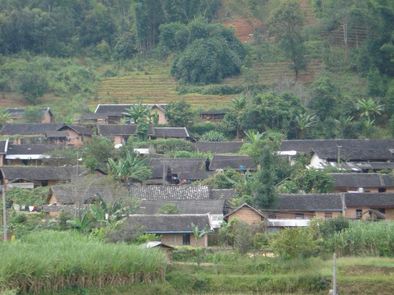 河邊新寨村