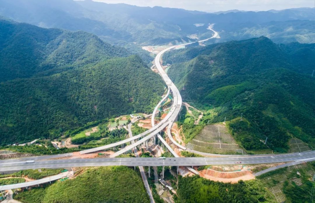 新豐—博羅高速公路會前立交橋