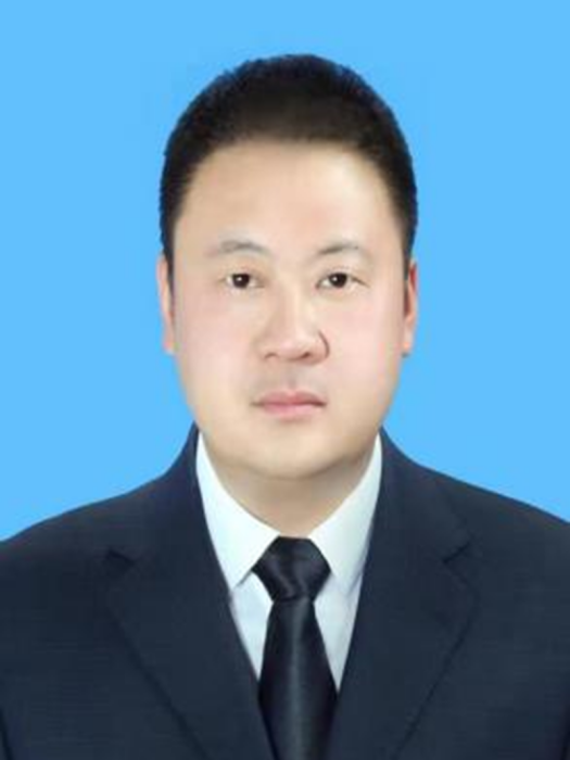 管健(浙江省台州市路橋區副區長（掛職），共青團吉林省通化市委書記)