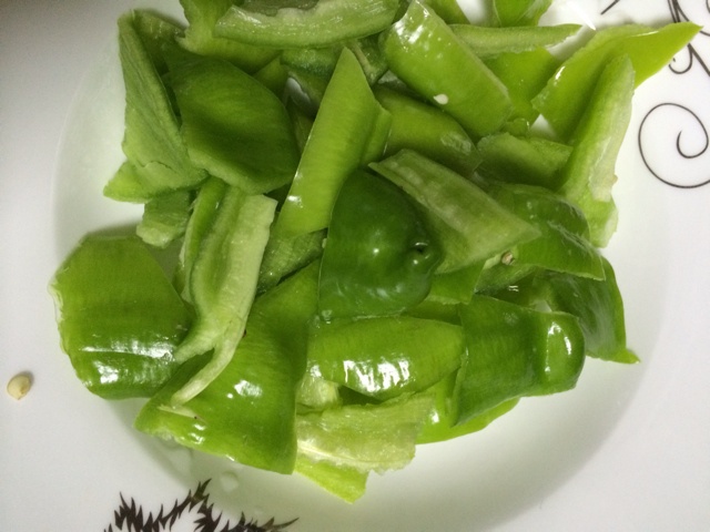 菠菜尖椒炒豬肝